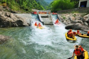 深溪懸崖漂流 深溪懸崖漂流