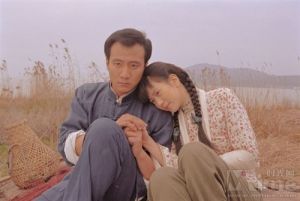 （圖）《一江春水向東流》