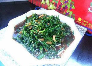 蚝油金鉤炒韭菜 蚝油金鉤炒韭菜