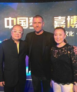 路轉黑再轉粉 路轉黑再轉粉