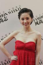 王子文早年獲獎照片