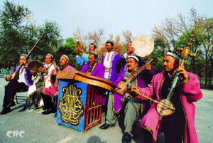 新疆維吾爾木卡姆