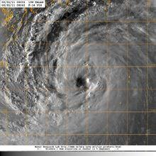颱風塔拉斯的衛星雲圖
