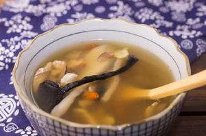 靈芝瘦肉蓮子湯
