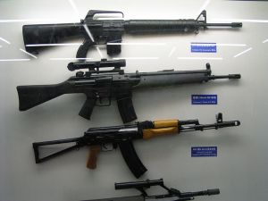 中國CQ自動步槍 中國CQ自動步槍