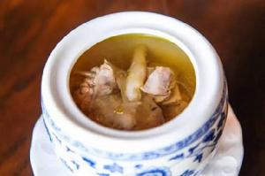 玉竹沙參燉乳鴿 玉竹沙參燉乳鴿