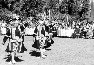 反排木鼓舞在中南海獻藝