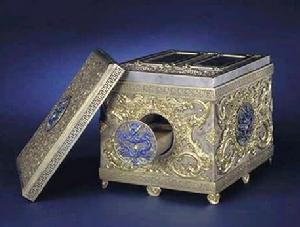 銀鎏金嵌琺瑯硯盒 銀鎏金嵌琺瑯硯盒