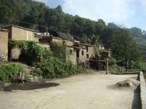 大窩中小寨村 大窩中小寨村