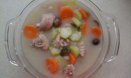 燉豬腳湯 燉豬腳湯