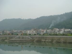 岳溪村