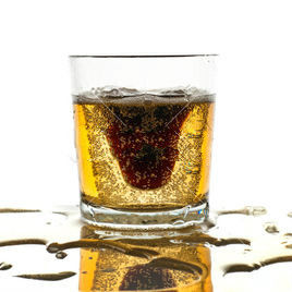 深水炸彈雞尾酒 深水炸彈雞尾酒