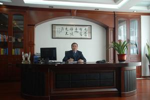 李志雄[李志雄（新綠洲木業有限公司董事長）]