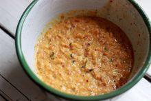 煎牛排配迷迭香草醬