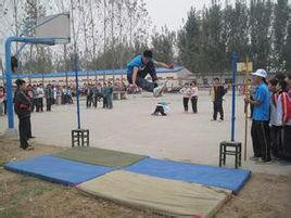 梁山縣韶華中學 梁山縣韶華中學