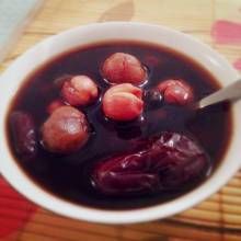 黑豆桂圓紅棗湯 黑豆桂圓紅棗湯