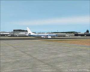 《微軟模擬飛行2002》