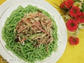 三鮮菠菜面 三鮮菠菜面