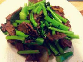 芥蘭炒牛肉 芥蘭炒牛肉