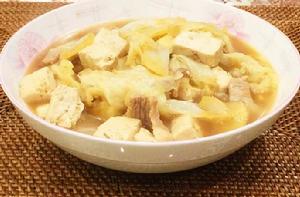 白菜五花肉燉豆腐 白菜五花肉燉豆腐
