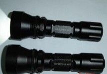 軍用手電筒