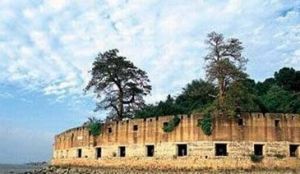 河口古炮台遺址 河口古炮台遺址