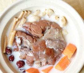 薏仁苓術羊肉煲 薏仁苓術羊肉煲