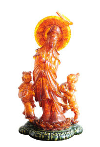 張耀明大師的琥珀編雕-送子觀音