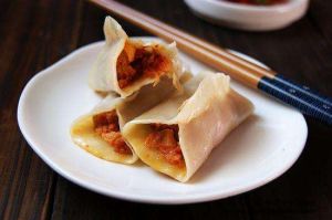 辣白菜鍋貼 辣白菜鍋貼