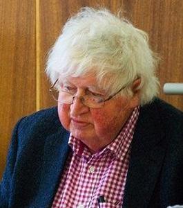 丹尼斯·麥奎爾 丹尼斯·麥奎爾