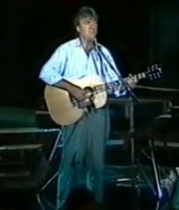 拉爾富·麥可泰爾 拉爾富·麥可泰爾