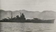 1941年攝於吳港，築摩號