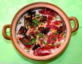 腊味貢丸煲仔飯 腊味貢丸煲仔飯