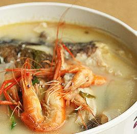 鮮蝦魚頭湯 鮮蝦魚頭湯