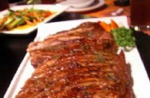 烤豬邊排 烤豬邊排