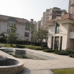 湖畔寬邸 湖畔寬邸