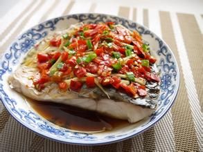 剁椒豉汁蒸草魚段 剁椒豉汁蒸草魚段