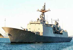韓國海軍第一艦隊新旗艦KDX-2級首艦“忠武公李舜臣”（舷號975）