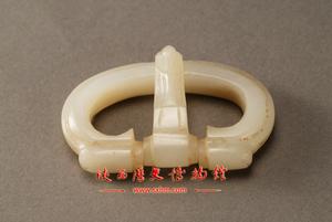 唐獅紋白玉帶飾(陝西歷史博物館藏)