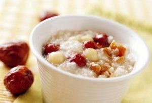 龍眼紅棗肉粥 龍眼紅棗肉粥