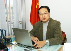 李明毅