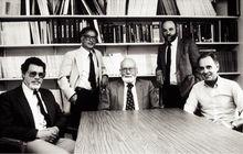 1990獲獎後在西雅圖的合影（中）