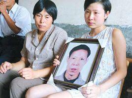 李守軒[板橋村黨支部書記]