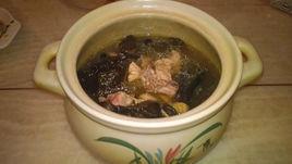 木耳燉雞 木耳燉雞