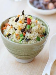 炒飯[常見的一種食物]