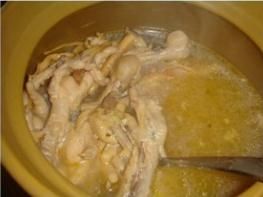 黃酒雞爪湯 黃酒雞爪湯