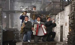 電影《鋼的琴》劇照