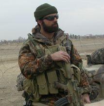 使用狩獵迷彩的美國海軍特種部隊人員