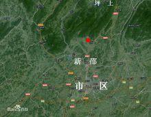 坪上鎮位於金龍山北部