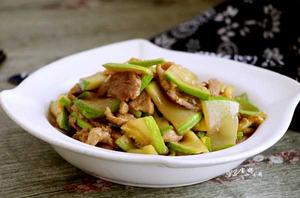 豬肉炒西葫蘆 豬肉炒西葫蘆